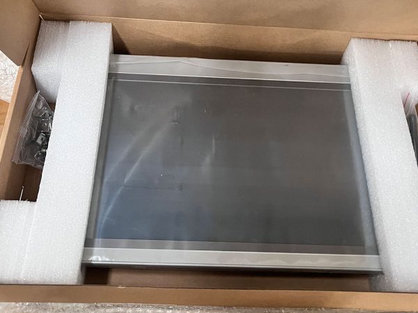 屏幕SCREEN TPC 1271NI